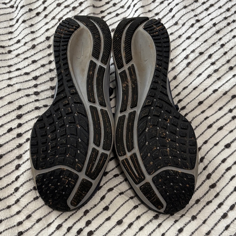 Nike Air Zoom Pegasus 38 running shoes  sz 8.5 - Picture 8 of 10